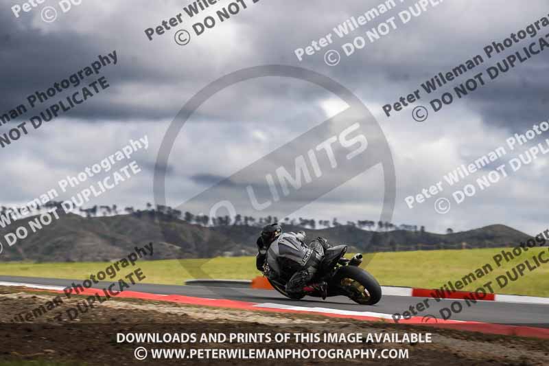 cadwell no limits trackday;cadwell park;cadwell park photographs;cadwell trackday photographs;enduro digital images;event digital images;eventdigitalimages;navarra;no limits trackdays;peter wileman photography;racing digital images;trackday digital images;trackday photos